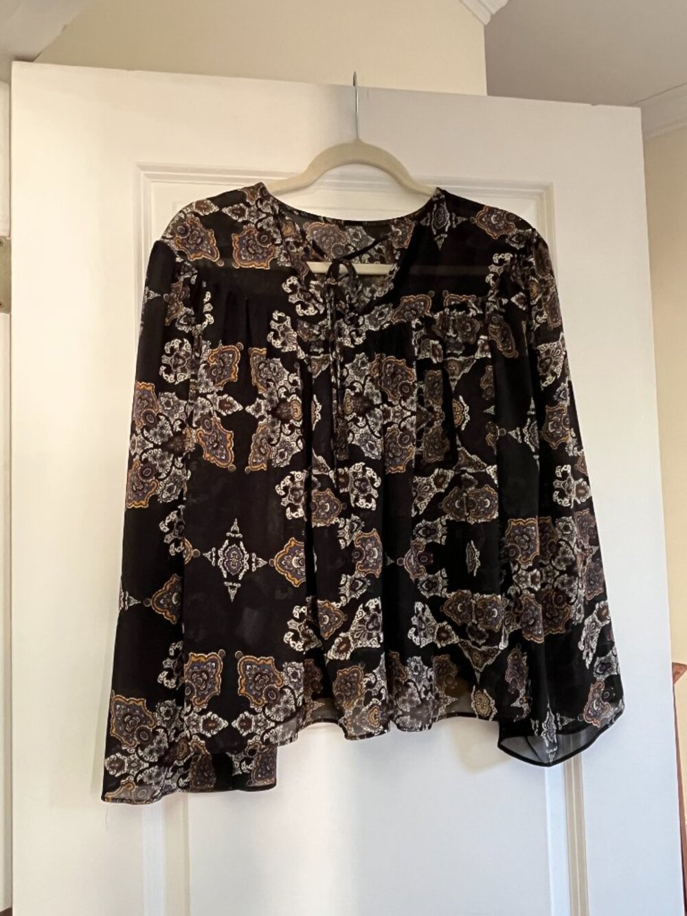 H&M Patterned Blouse - Picture 2 of 4
